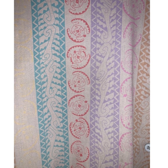 Try 1 beige button down - Picture 6 of 9